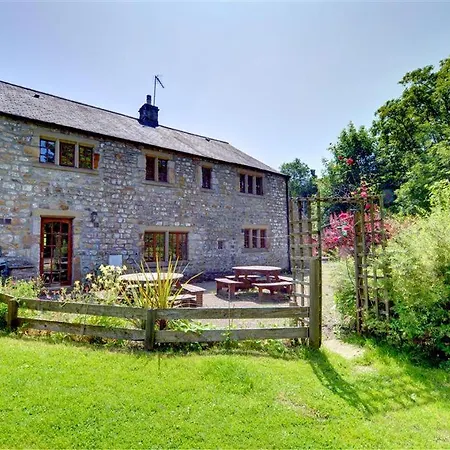 6 Bed In Near Settle Oc-ds101 *