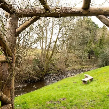 6 Bed In Near Settle Oc-ds101 Holiday home *